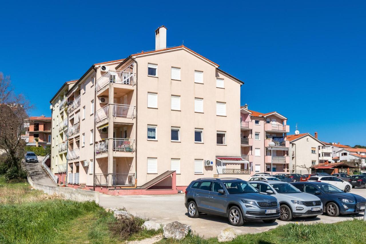 New Near Sea With 3 Bedrooms And 2 Bathrooms