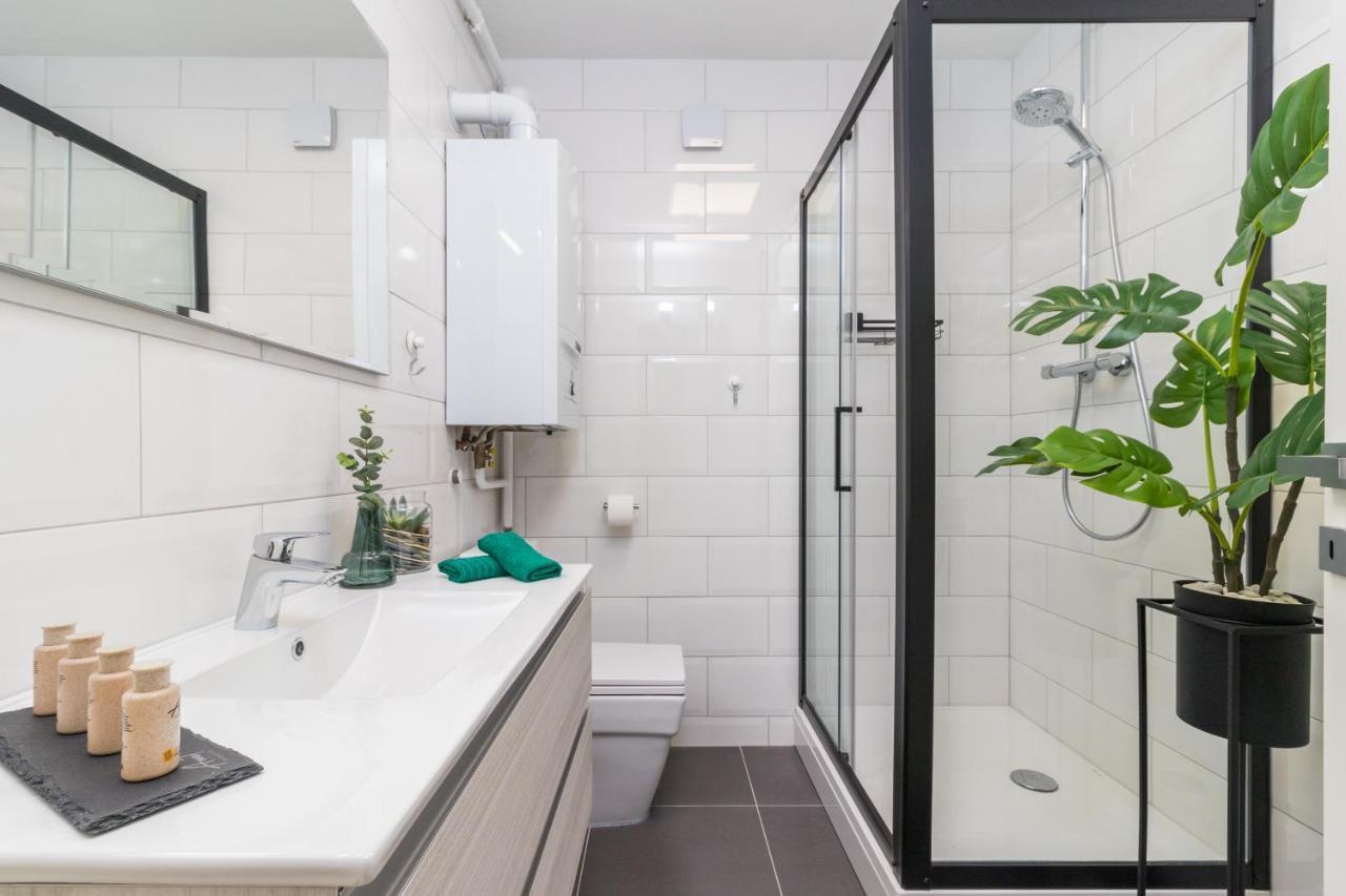New Near Sea With 3 Bedrooms And 2 Bathrooms