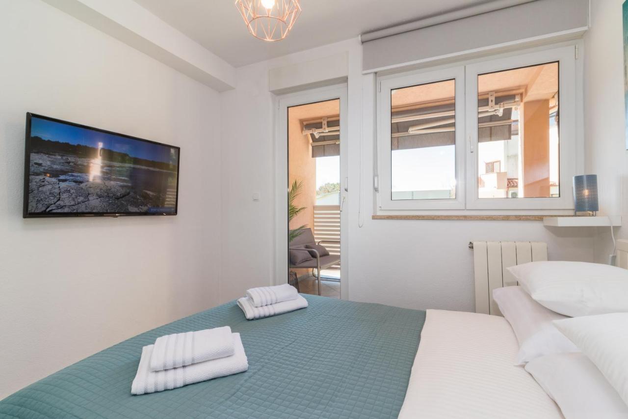 New Near Sea With 3 Bedrooms And 2 Bathrooms Pula